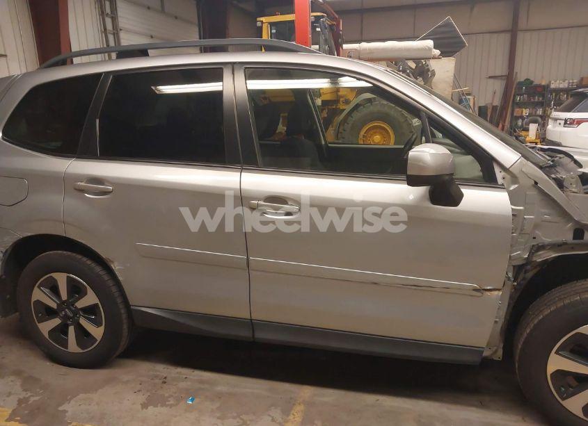 Photo 14 of 2017 Subaru Forester 2.5I PREMIUM (VIN JF2SJAGCXHH449390)