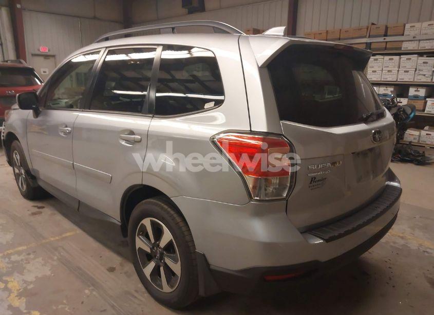 Photo 3 of 2017 Subaru Forester 2.5I PREMIUM (VIN JF2SJAGCXHH449390)