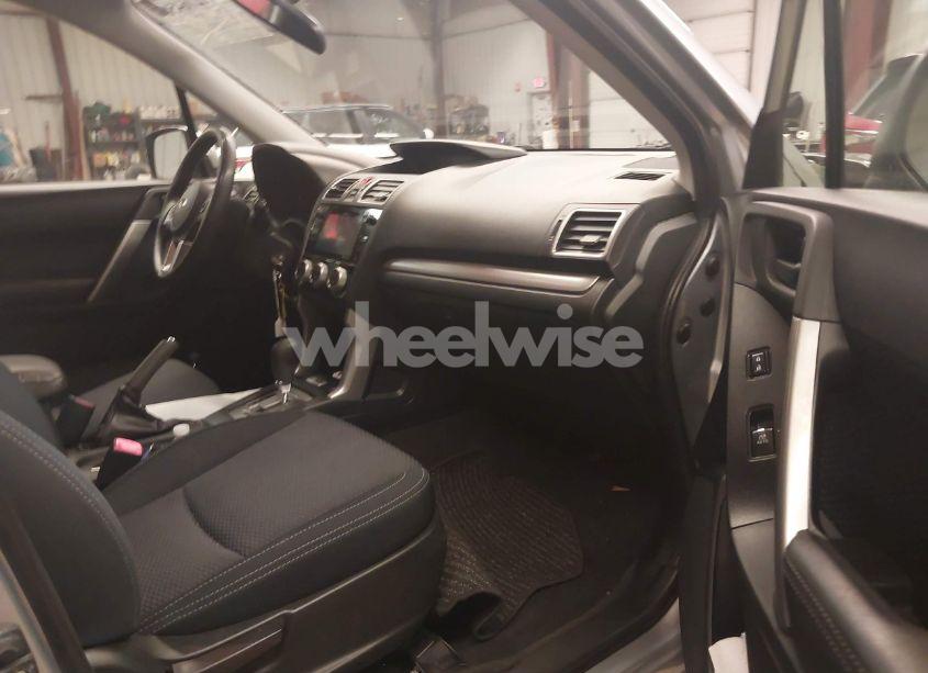 Photo 5 of 2017 Subaru Forester 2.5I PREMIUM (VIN JF2SJAGCXHH449390)