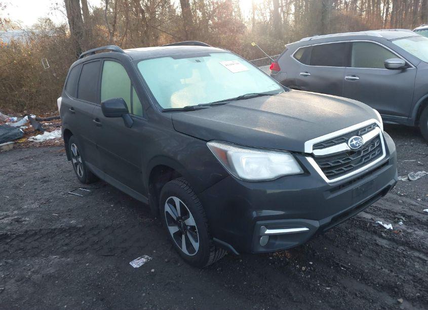 2017 Subaru Forester 2.5I PREMIUM (VIN JF2SJAGCXHH520667) main photo