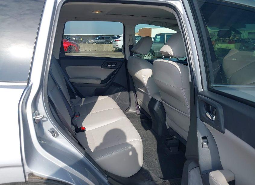 Photo 8 of 2016 Subaru Forester 2.5I LIMITED (VIN JF2SJAHC0GH424866)