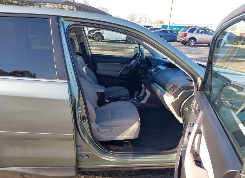 Photo 5 of 2014 Subaru Forester 2.5I LIMITED (VIN JF2SJAHC9EH559647)