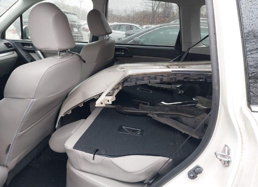 Photo 8 of 2015 Subaru Forester 2.5I LIMITED (VIN JF2SJAHCXFH518963)