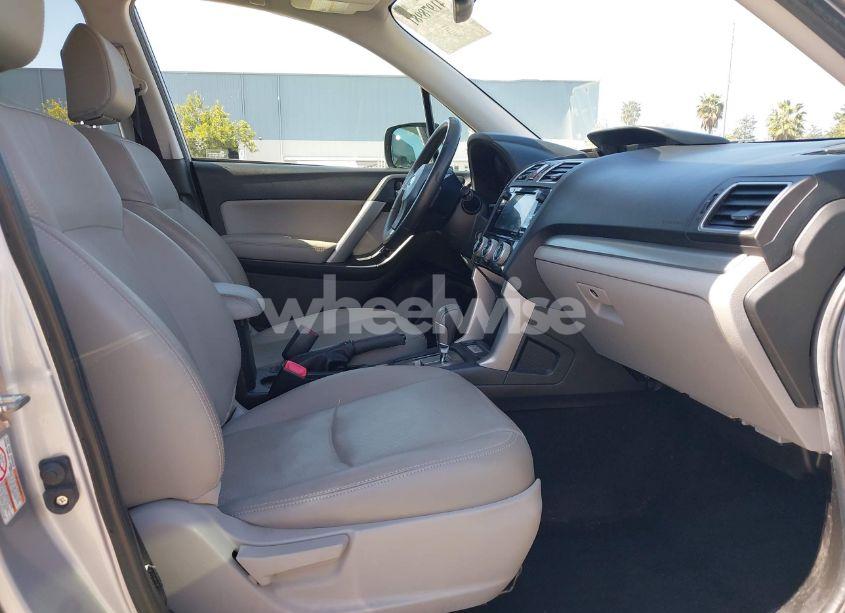 Photo 5 of 2016 Subaru Forester 2.5I LIMITED (VIN JF2SJAHCXGH418511)