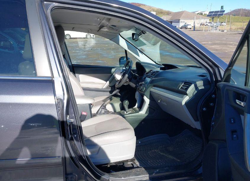 Photo 5 of 2014 Subaru Forester 2.5I LIMITED (VIN JF2SJAJC0EH533321)