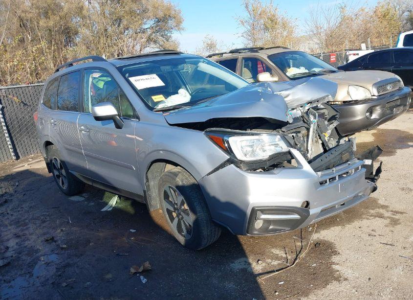 2018 Subaru Forester 2.5I LIMITED (VIN JF2SJAJC0JH406420) main photo