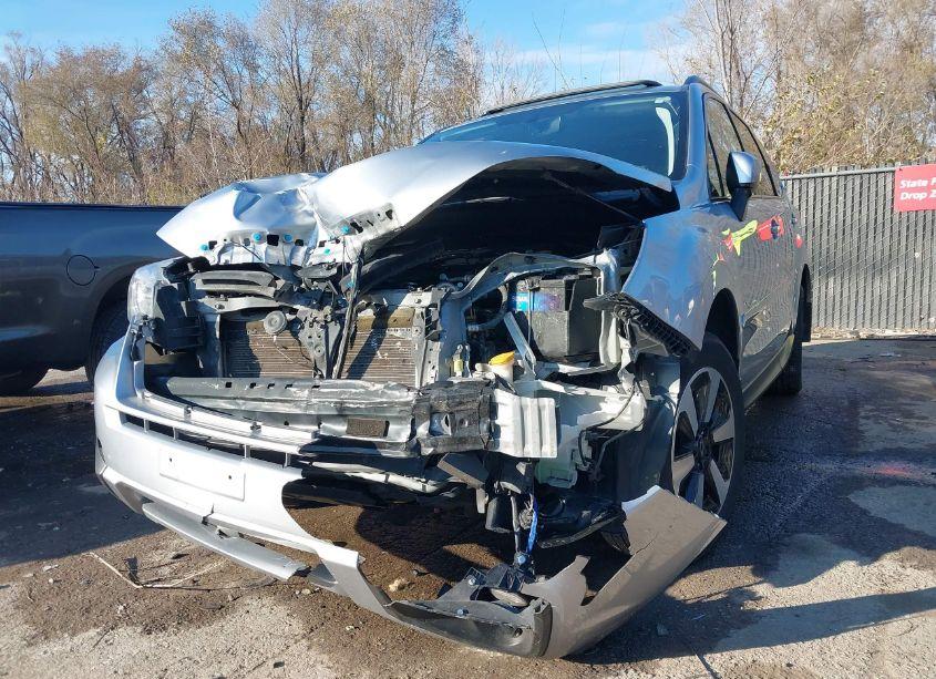 Photo 6 of 2018 Subaru Forester 2.5I LIMITED (VIN JF2SJAJC0JH406420)