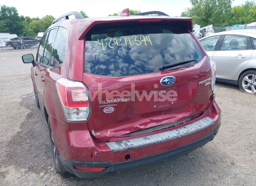 Photo 6 of 2017 Subaru Forester 2.5I LIMITED (VIN JF2SJAJC1HH594374)