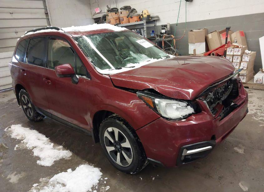 2018 Subaru Forester 2.5I LIMITED (VIN JF2SJAJC1JH483135) main photo