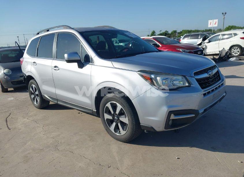 2017 Subaru Forester 2.5I LIMITED (VIN JF2SJAJC4HH487741) main photo