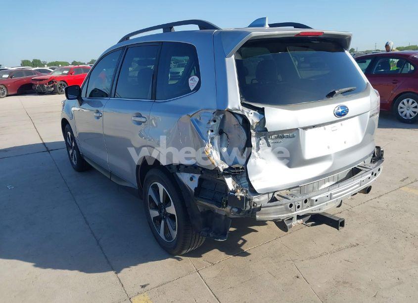 Photo 3 of 2017 Subaru Forester 2.5I LIMITED (VIN JF2SJAJC4HH487741)