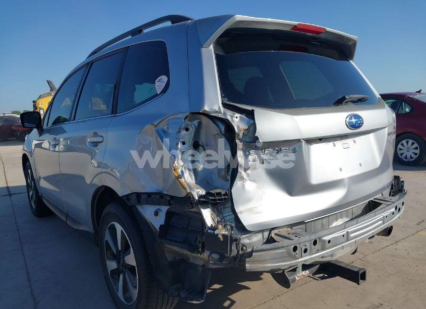 Photo 6 of 2017 Subaru Forester 2.5I LIMITED (VIN JF2SJAJC4HH487741)