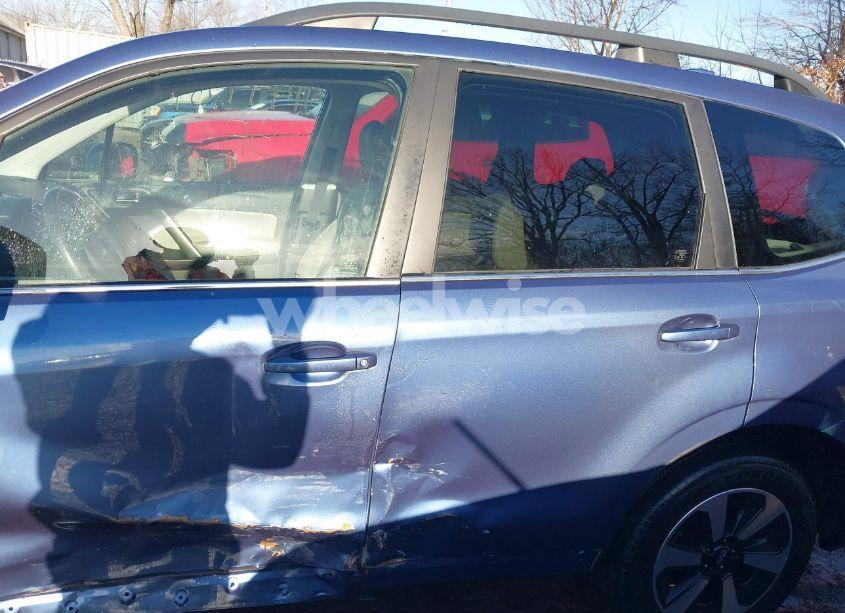 Photo 14 of 2018 Subaru Forester 2.5I LIMITED (VIN JF2SJAJC4JH571029)