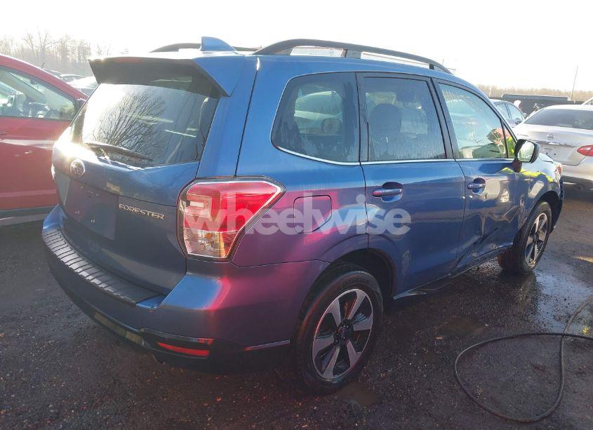 Photo 4 of 2018 Subaru Forester 2.5I LIMITED (VIN JF2SJAJC4JH571029)