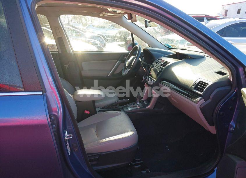 Photo 5 of 2018 Subaru Forester 2.5I LIMITED (VIN JF2SJAJC4JH571029)