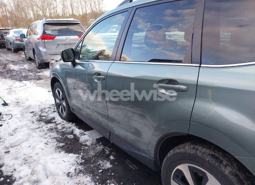 Photo 14 of 2018 Subaru Forester 2.5I LIMITED (VIN JF2SJAJC5JH422631)