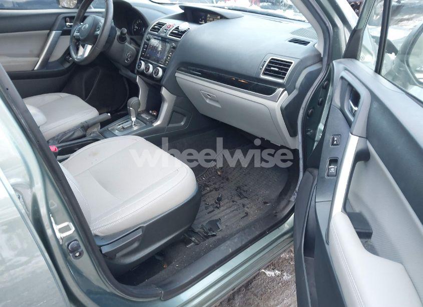 Photo 5 of 2018 Subaru Forester 2.5I LIMITED (VIN JF2SJAJC5JH422631)