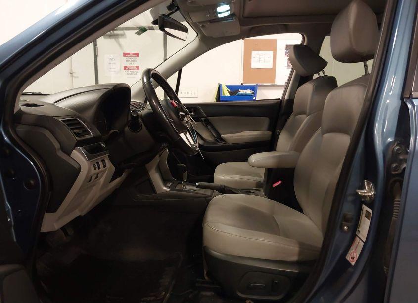 Photo 5 of 2018 Subaru Forester 2.5I LIMITED (VIN JF2SJAJC5JH480108)