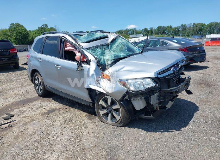 2018 Subaru Forester 2.5I LIMITED (VIN JF2SJAJC5JH503323) main photo