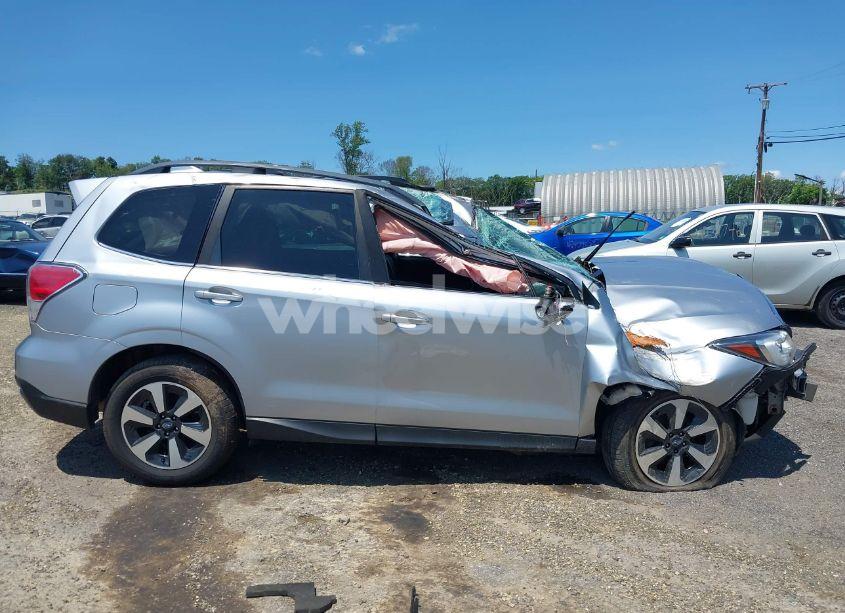 Photo 14 of 2018 Subaru Forester 2.5I LIMITED (VIN JF2SJAJC5JH503323)
