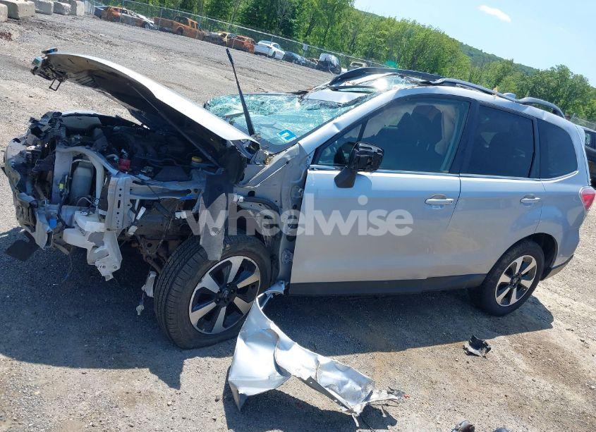 Photo 19 of 2018 Subaru Forester 2.5I LIMITED (VIN JF2SJAJC5JH503323)