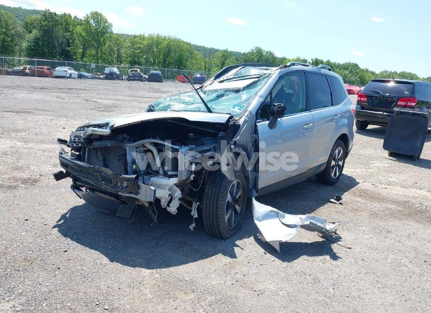 Photo 2 of 2018 Subaru Forester 2.5I LIMITED (VIN JF2SJAJC5JH503323)