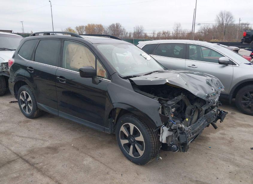 2018 Subaru Forester 2.5I LIMITED (VIN JF2SJAJC8JH447944) main photo