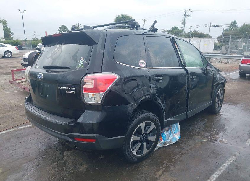 Photo 4 of 2017 Subaru Forester 2.5I LIMITED (VIN JF2SJAJC9HH468540)