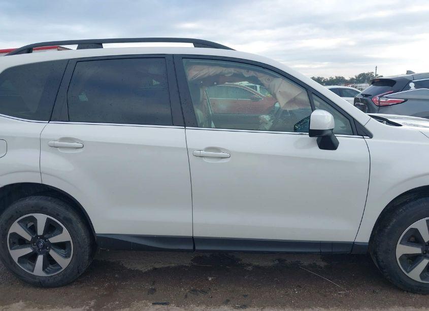 Photo 13 of 2017 Subaru Forester 2.5I LIMITED (VIN JF2SJAJCXHH805779)