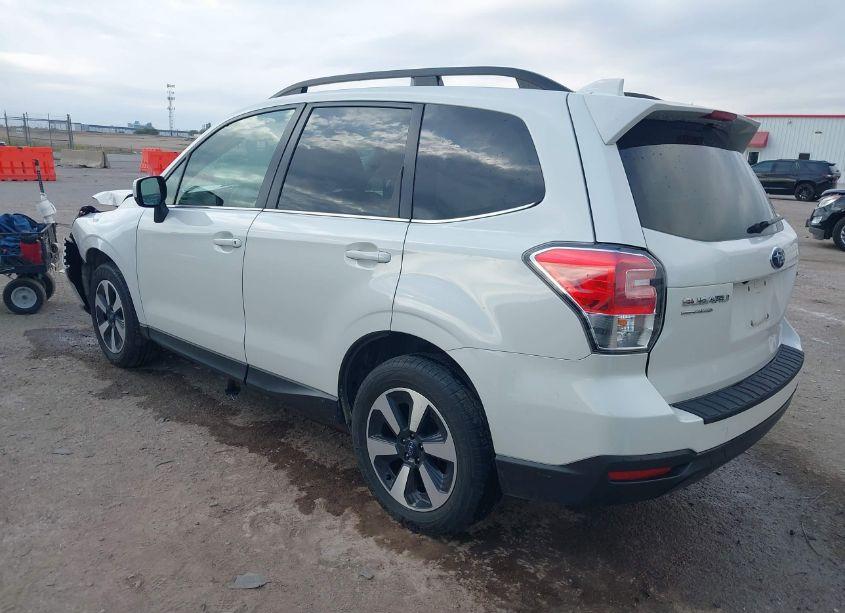 Photo 3 of 2017 Subaru Forester 2.5I LIMITED (VIN JF2SJAJCXHH805779)