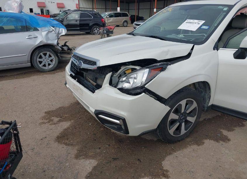 Photo 6 of 2017 Subaru Forester 2.5I LIMITED (VIN JF2SJAJCXHH805779)