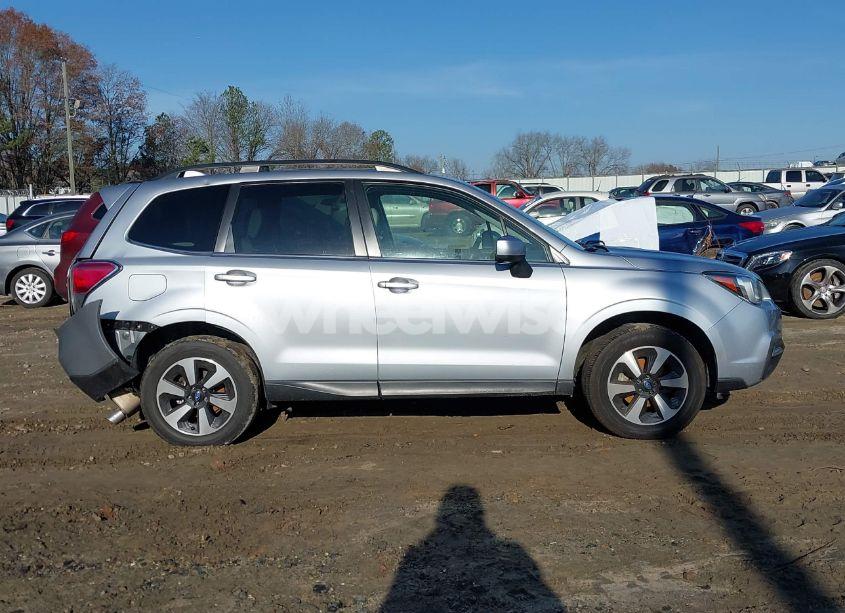 Photo 13 of 2018 Subaru Forester 2.5I LIMITED (VIN JF2SJAJCXJH496174)