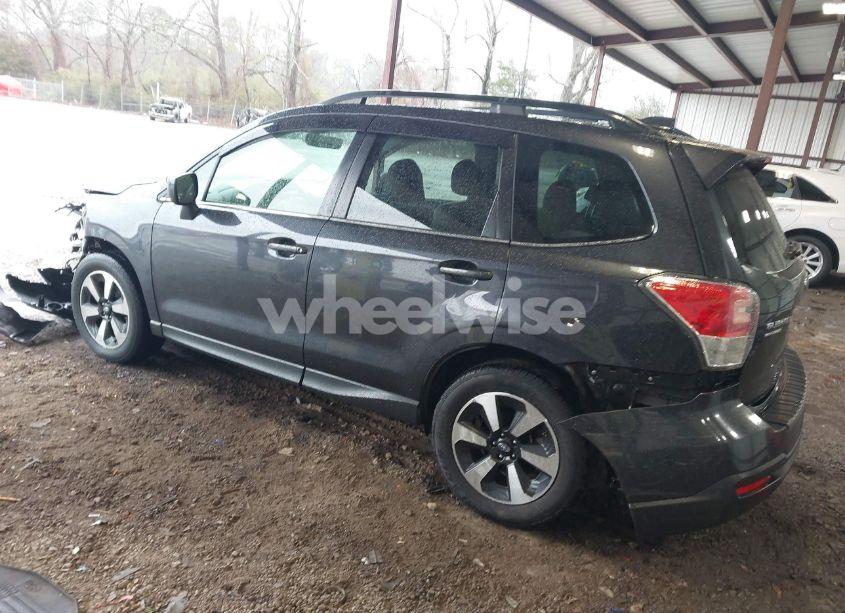 Photo 3 of 2018 Subaru Forester 2.5I LIMITED (VIN JF2SJAJCXJH499902)