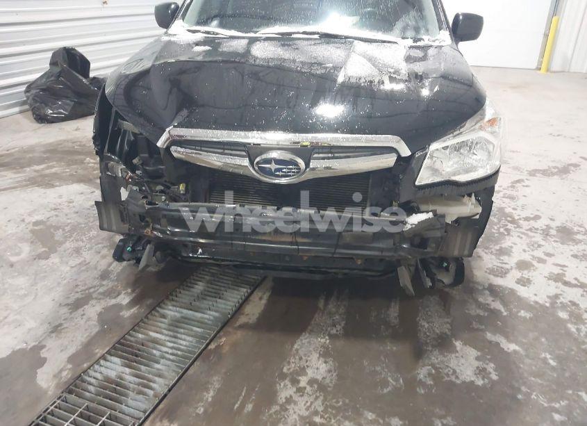 Photo 6 of 2016 Subaru Forester 2.5I LIMITED (VIN JF2SJAKCXGH471671)