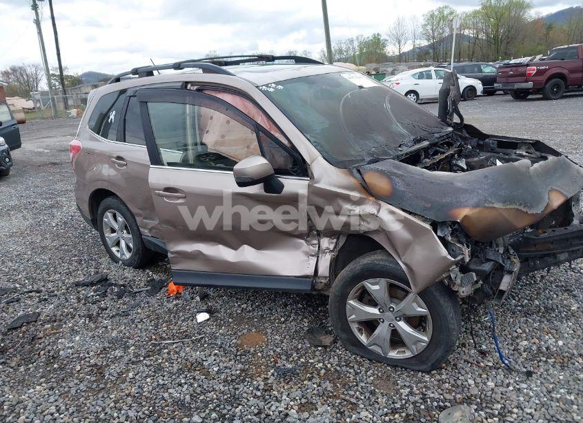 2014 Subaru Forester (VIN JF2SJAPC0EH416975) main photo