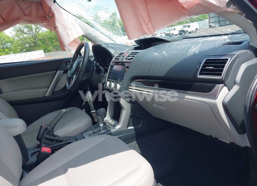 Photo 5 of 2018 Subaru Forester 2.5I LIMITED (VIN JF2SJARC1JH607666)