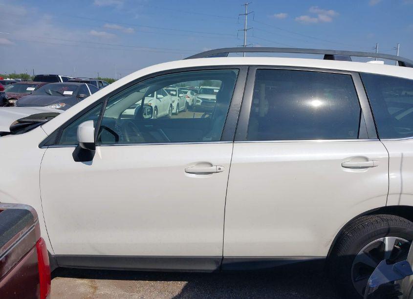 Photo 14 of 2017 Subaru Forester 2.5I LIMITED (VIN JF2SJARC2HH486902)