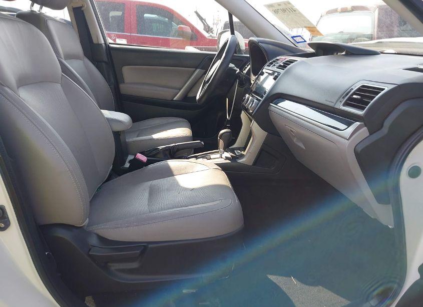 Photo 5 of 2017 Subaru Forester 2.5I LIMITED (VIN JF2SJARC2HH486902)