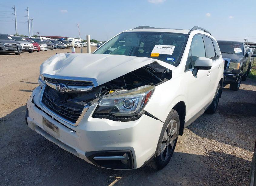 Photo 6 of 2017 Subaru Forester 2.5I LIMITED (VIN JF2SJARC2HH486902)