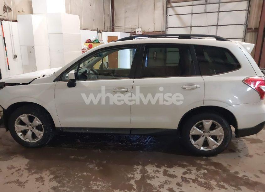 Photo 14 of 2016 Subaru Forester 2.5I LIMITED (VIN JF2SJARC3GH458508)