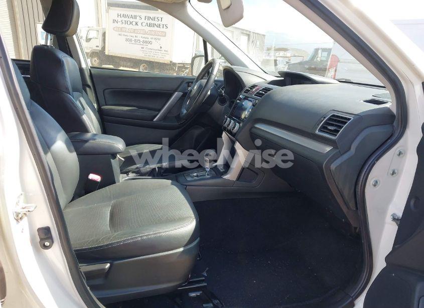 Photo 5 of 2016 Subaru Forester 2.5I LIMITED (VIN JF2SJARC3GH567356)