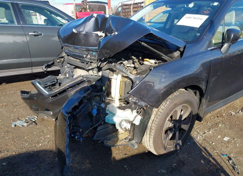 Photo 19 of 2017 Subaru Forester LIMITED (VIN JF2SJARC3HH510527)