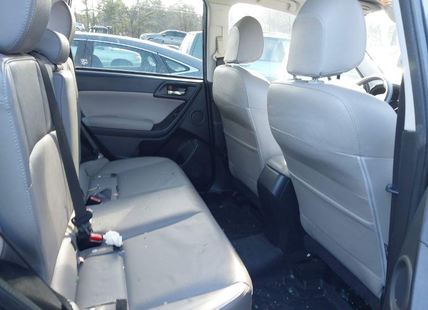 Photo 8 of 2017 Subaru Forester LIMITED (VIN JF2SJARC3HH510527)