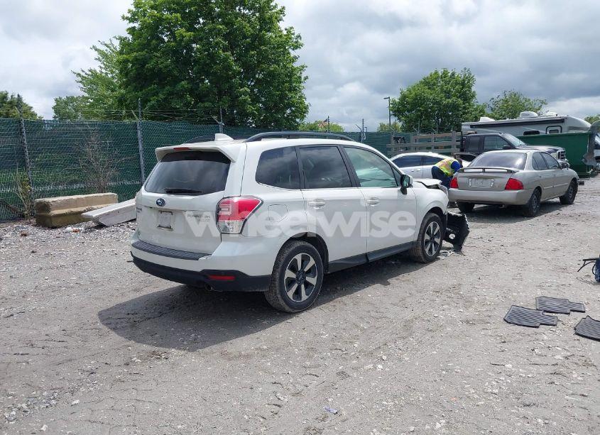 Photo 4 of 2017 Subaru Forester 2.5I LIMITED (VIN JF2SJARC3HH523276)