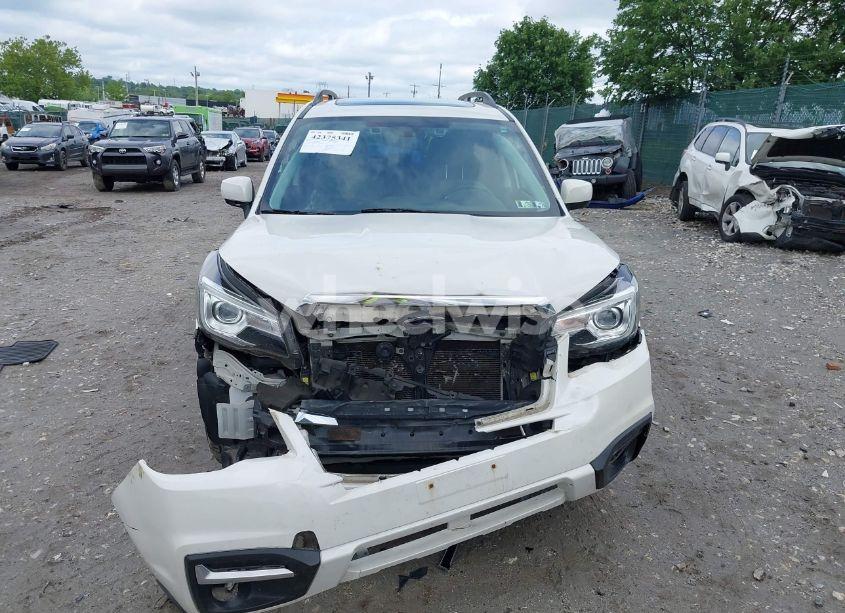 Photo 6 of 2017 Subaru Forester 2.5I LIMITED (VIN JF2SJARC3HH523276)