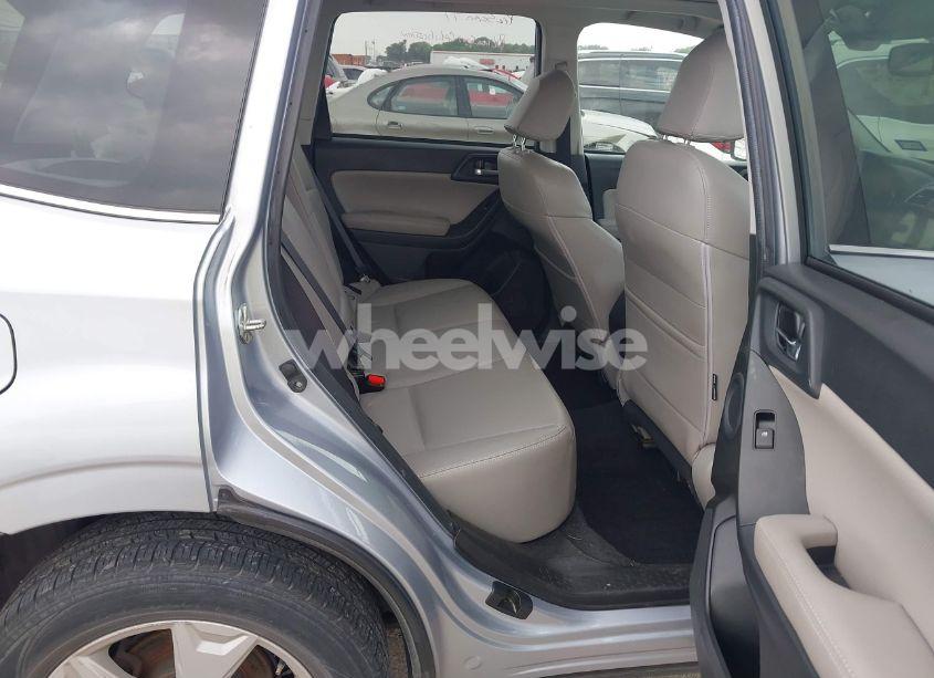 Photo 8 of 2016 Subaru Forester 2.5I LIMITED (VIN JF2SJARC4GH506131)