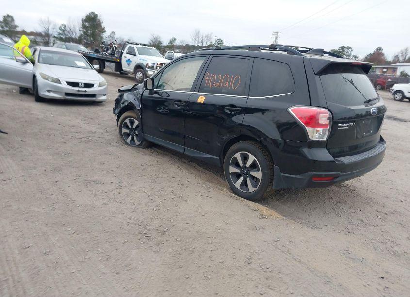 Photo 3 of 2018 Subaru Forester 2.5I LIMITED (VIN JF2SJARC4JH597442)