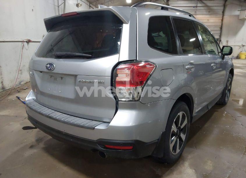 Photo 4 of 2018 Subaru Forester 2.5I LIMITED (VIN JF2SJARC5JH426425)