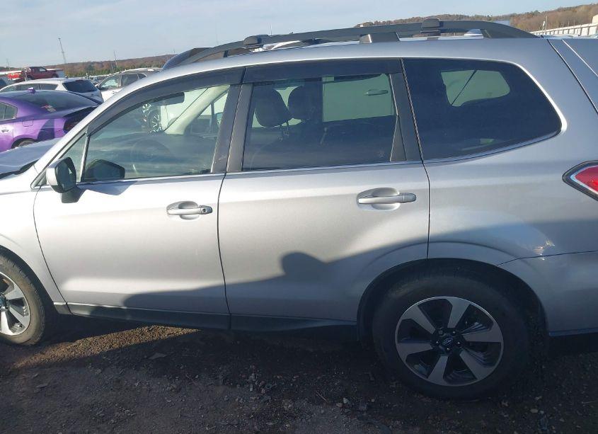 Photo 15 of 2017 Subaru Forester 2.5I LIMITED (VIN JF2SJARC7HH807123)