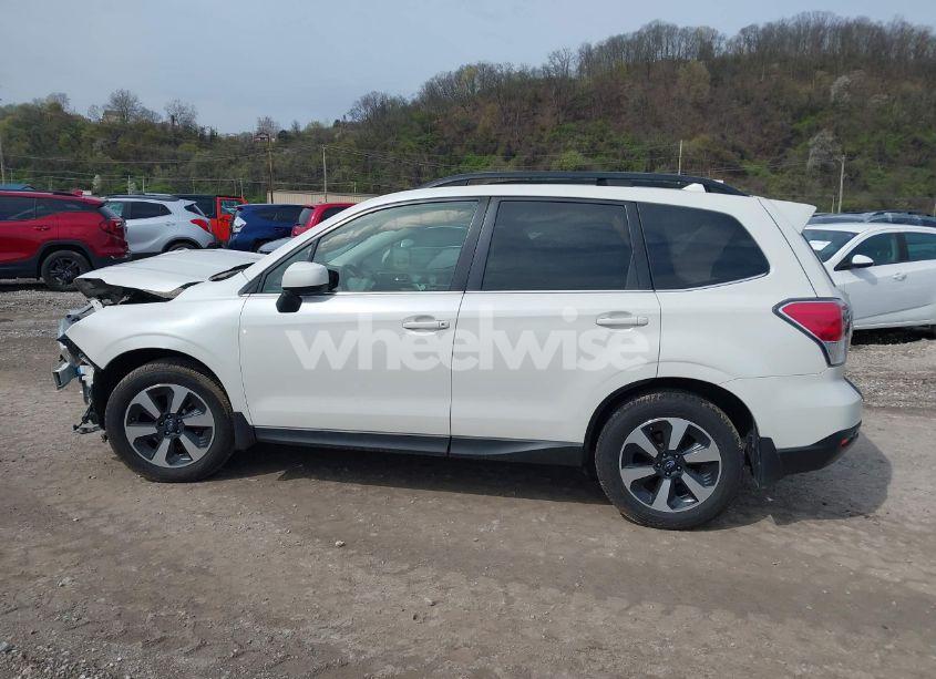 Photo 14 of 2018 Subaru Forester 2.5I LIMITED (VIN JF2SJARC7JH446725)